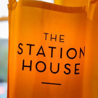 The Stationhouse food