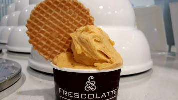 Gelateria Frescolatte inside