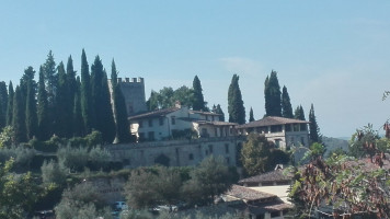 Castello Di Verrazzano outside