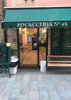 Focacceria Al Numero 45 outside