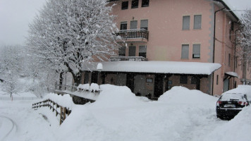 Albergo Alpestre outside