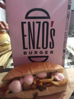 Enzo's Burger food