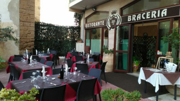 Braceria Leone food