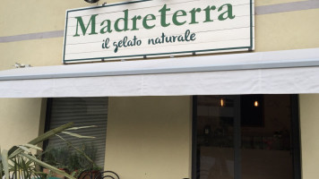 Madreterra Il Gelato Naturale outside