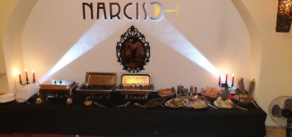 Narciso Aperidinner inside