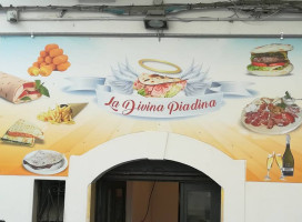 La Divina Piadina food