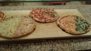 Pizza Family food