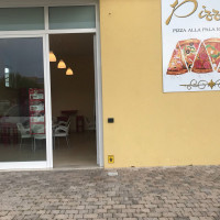 Pizzerei inside