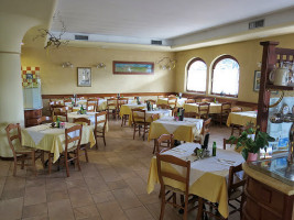 Trattoria Pizzeria Scaccomatto food