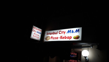 Istanbul City Pizza Kebap M&m inside