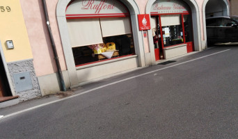 Pasticceria Ruffoni outside