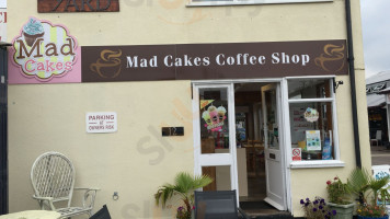 Mad Cakes food