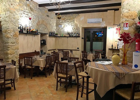 La Tavernetta food