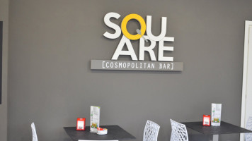 Square Cosmopolitan inside