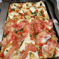 Alice Pizza Cagliari food