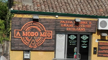 Pizzeria A Modo Mio outside