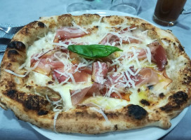 Pizzeria Ricciardi Il Duetto food