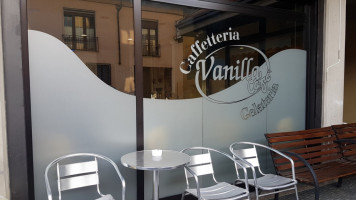 Gelateria Caffetteria Vanilla inside