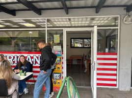 American Pizza outside