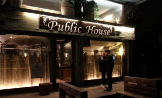 Public House food