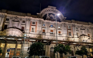 Piazza Sannazaro outside