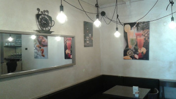 Cuba Cafe inside