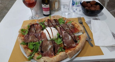 Mataro Pizzeria Tavola Calda food