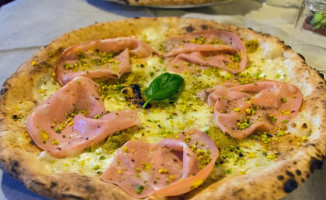 Pizzeria Lo Spiedo food