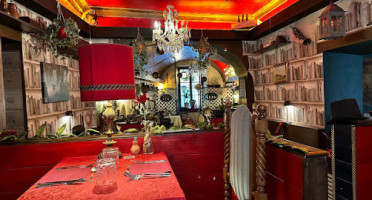 Dorian Gray Bistrot inside