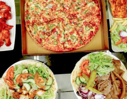 Moon's Kebab And Pizza food