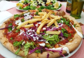 İstanbul Kebap Pizza food