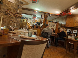 La Taverna Del Pilier food