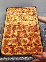 Pizza Altro Da Azzurra food