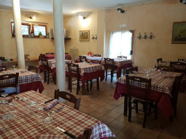 Locanda Il Boschetto inside