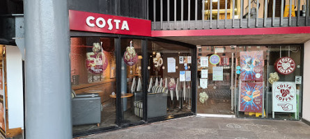 Costa Coffee Albert Dock 2 inside