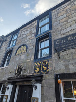 The Bruce Inn outside