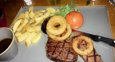 The Rhoswenallt Inn food