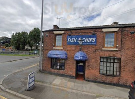 Kings Lock Fish Chips outside