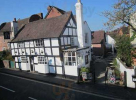 The Kings Head inside