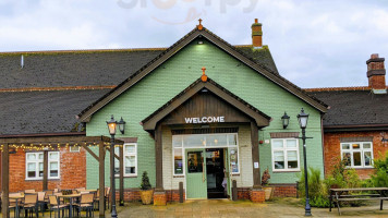 Harvester Salt Cellar food