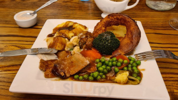 The Countryman Pub And Dining food