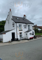 Harp Inn outside