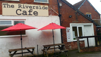 The Riverside Cafe inside