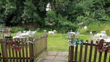 The Wild Rabbit Cafe outside