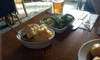 White Hart Pub food