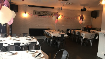 The Cobbles And Grill food