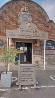 Gossips Cafe outside