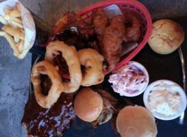 Sugar Rays Smokehouse food