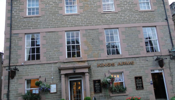 Kings Arms outside