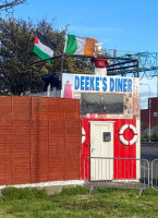 Dekesdiner food